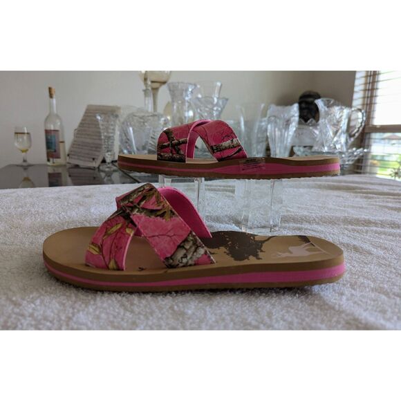 Realtree Women's Pink Open Toe Camo Criss Cross Slide Sandal  Sz 9/10 - Picture 2 of 9